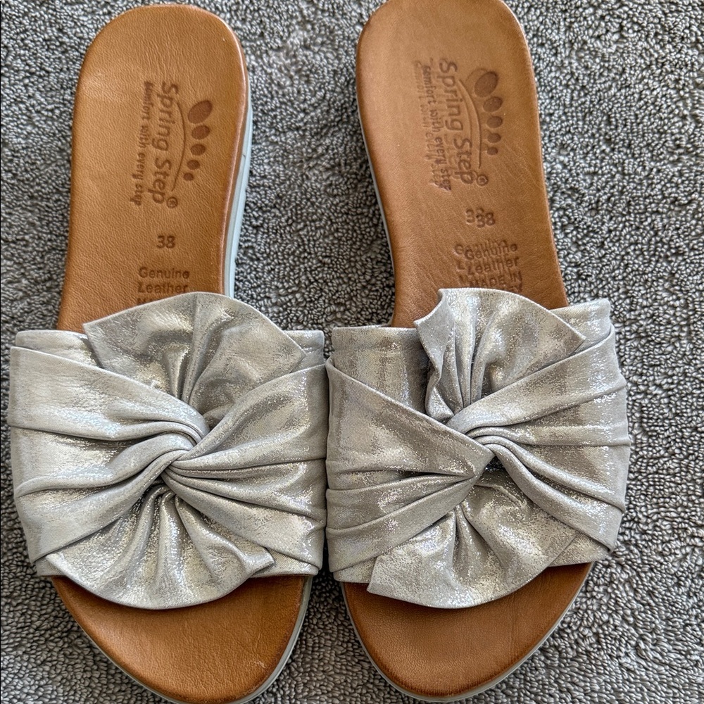 Spring Step Women's Shimmering Silver Knot Sandals